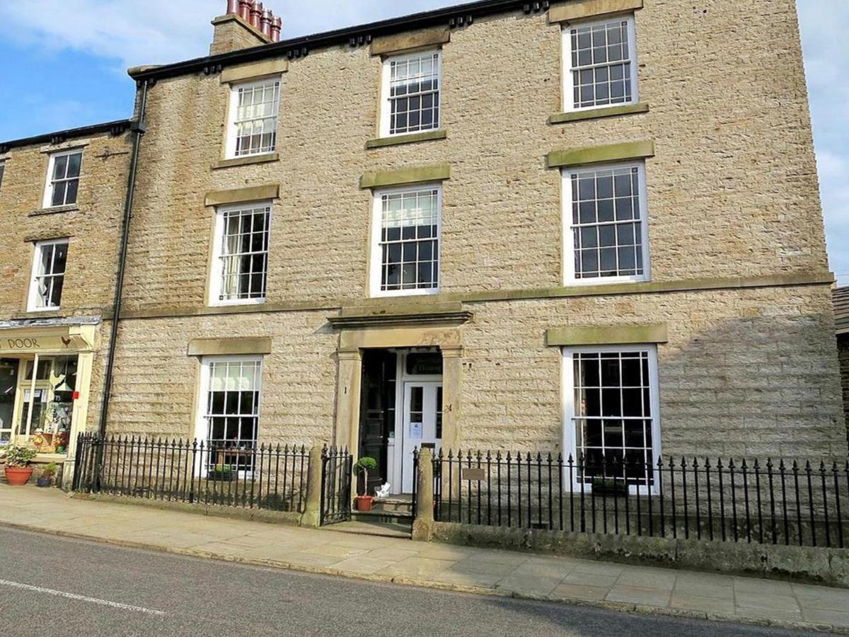 Skeldale House 'All Creatures Great & Small' By Maison Parfaite - Luxury Apartments & Studios In Askrigg, Yorkshire Dales Exterior foto